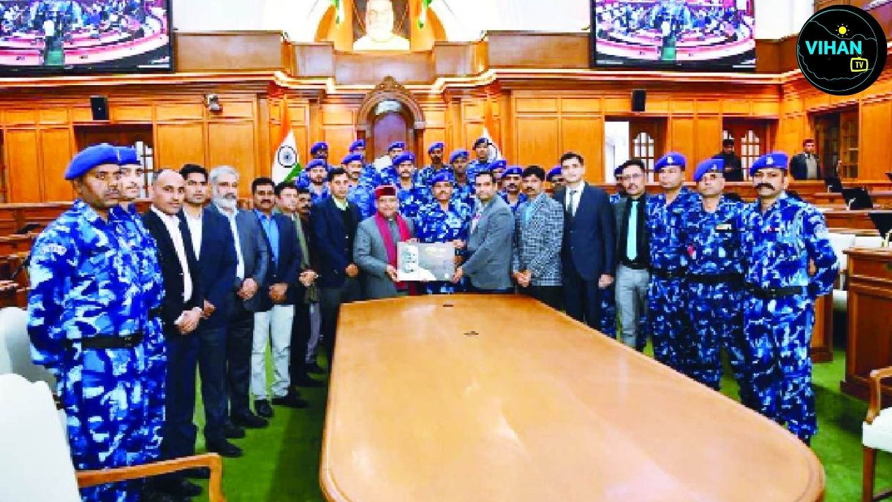 Vijender Gupta Praises CRPF Professionalism