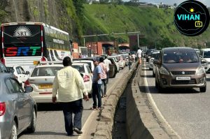Mumbai-Pune Expressway Traffic Jam
